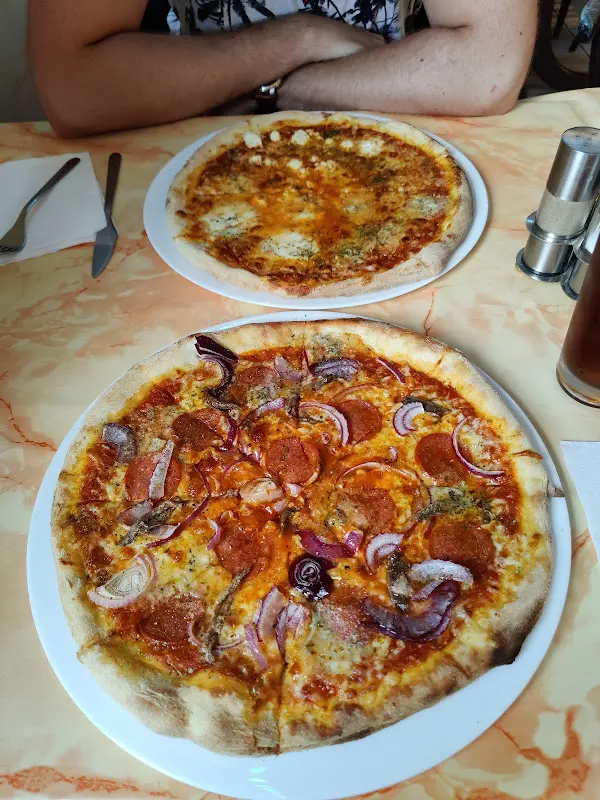 Jessica Bechmann_Holzofen-Pizzeria Formidable_Schönborn_review