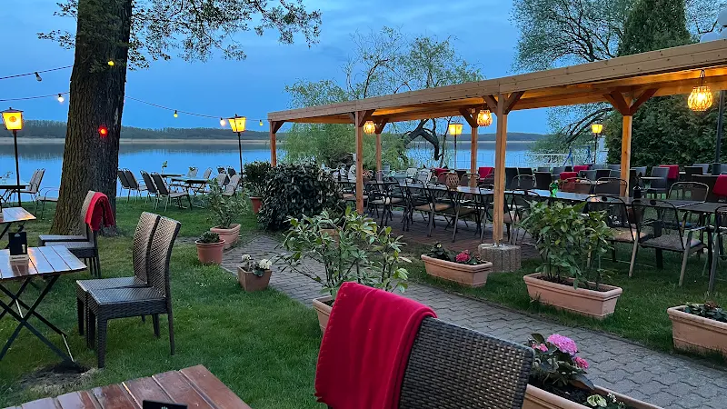 Restaurant am Wildpark & Seeblick Apartments ristorante a Mellensee