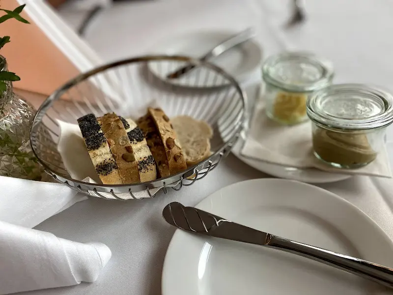 élise Restaurant & Bar_Schönefeld_slider_image_3