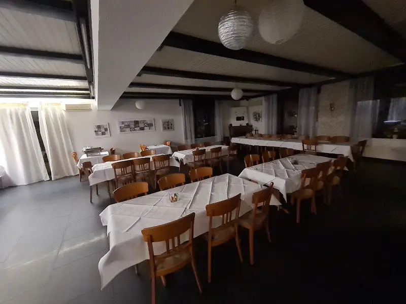 Restaurant Schönefeld restaurant in Oberhausen