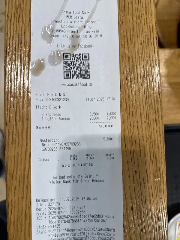 V P_basta!_Schönefeld_review