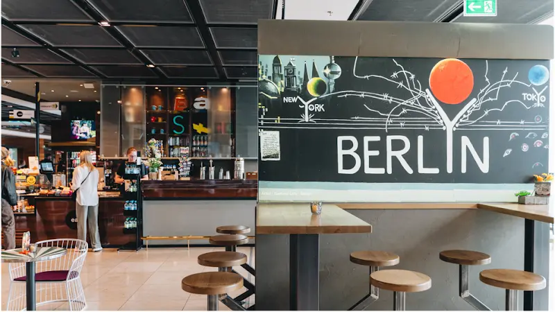 East Side Berlin BER_Schönefeld_slider_image_1