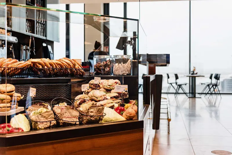 East Side Berlin BER_Schönefeld_slider_image_3