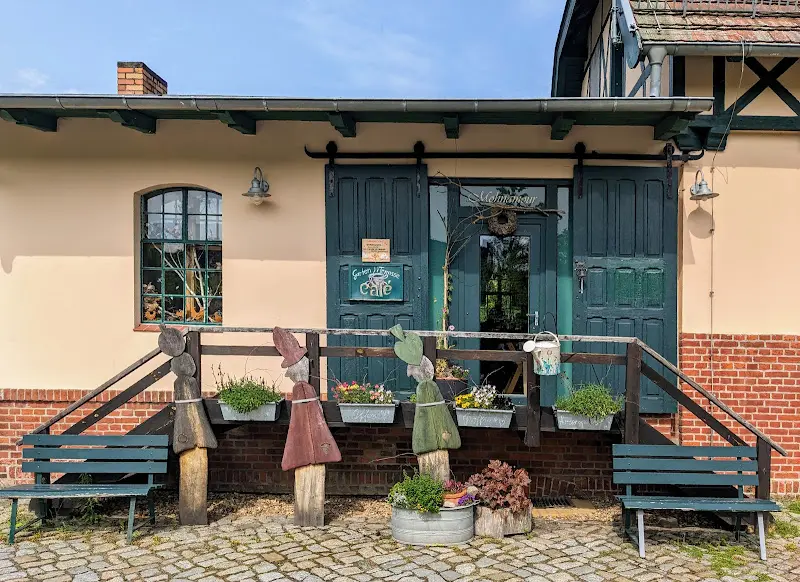 Mel B_Laden Cafe Mohnamour_Straupitz_review