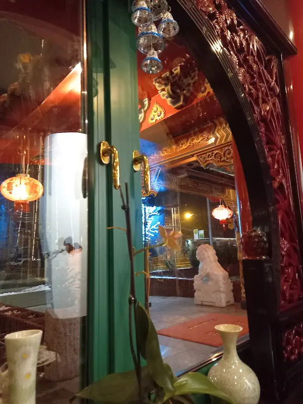 Franziska Weber_Golden Palace_Stahnsdorf_review