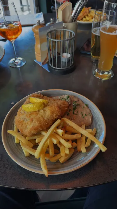 Leonard Mattern_Landhaus am See Strausberg_Strausberg_review