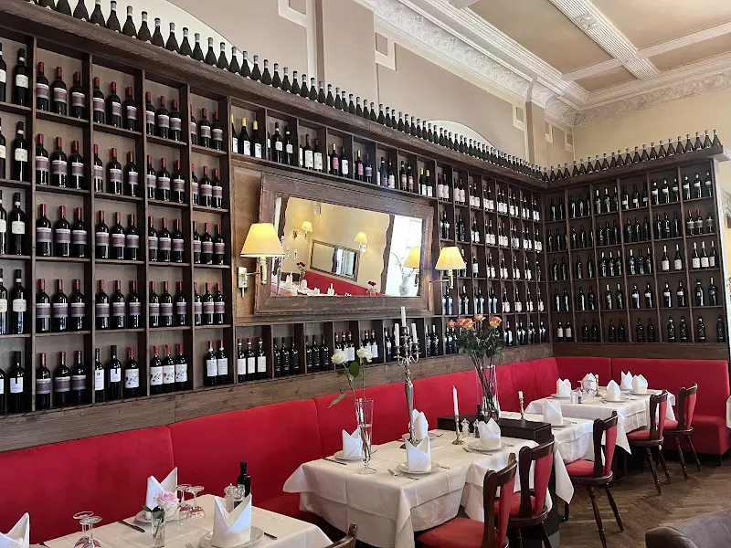 Trattoria Bella Vista restaurant in (Havel)