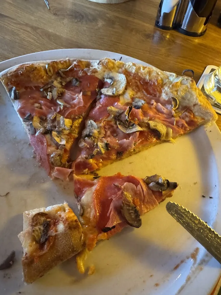 Tilo Dörner_Ristorante - Pizzeria La Calabria_Rems_review