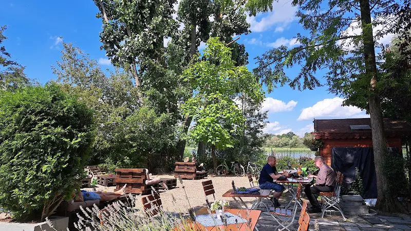 Seefelder Seeterrasse_Werneuchen_slider_image_3