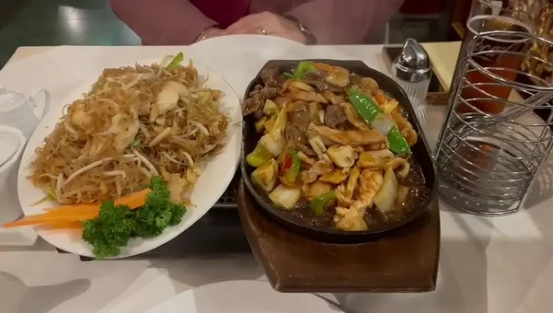 Kaiser-Pavillon - Anan Zhu_Zeuthen_slider_image_2