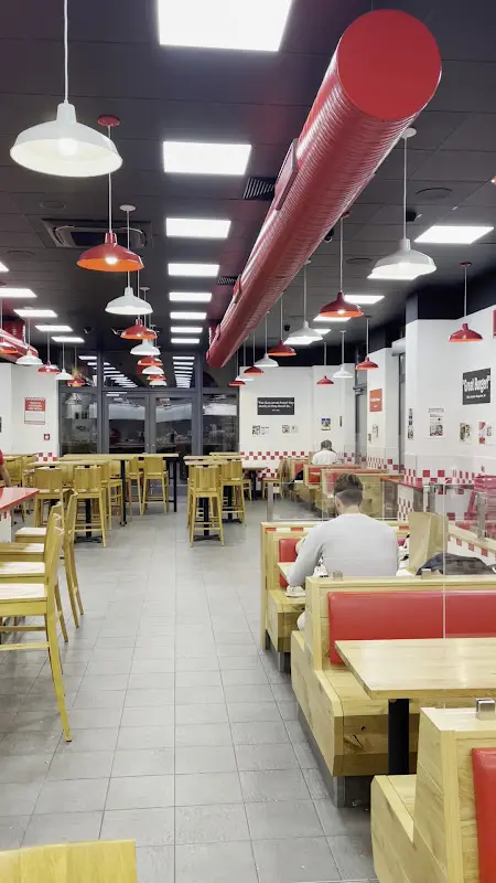 Five Guys_Wustermark_slider_image_2