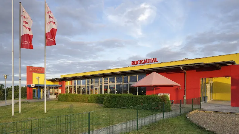 Tank & Rast Raststätte Buckautal Süd_Ziesar_slider_image_3