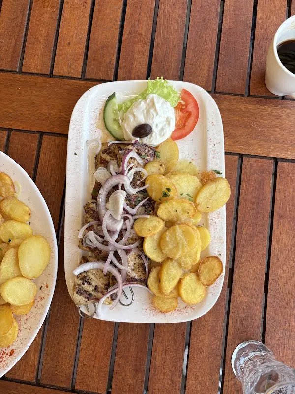 Alexandros Paraschos_Taverna Viktoria_Zehdenick_review