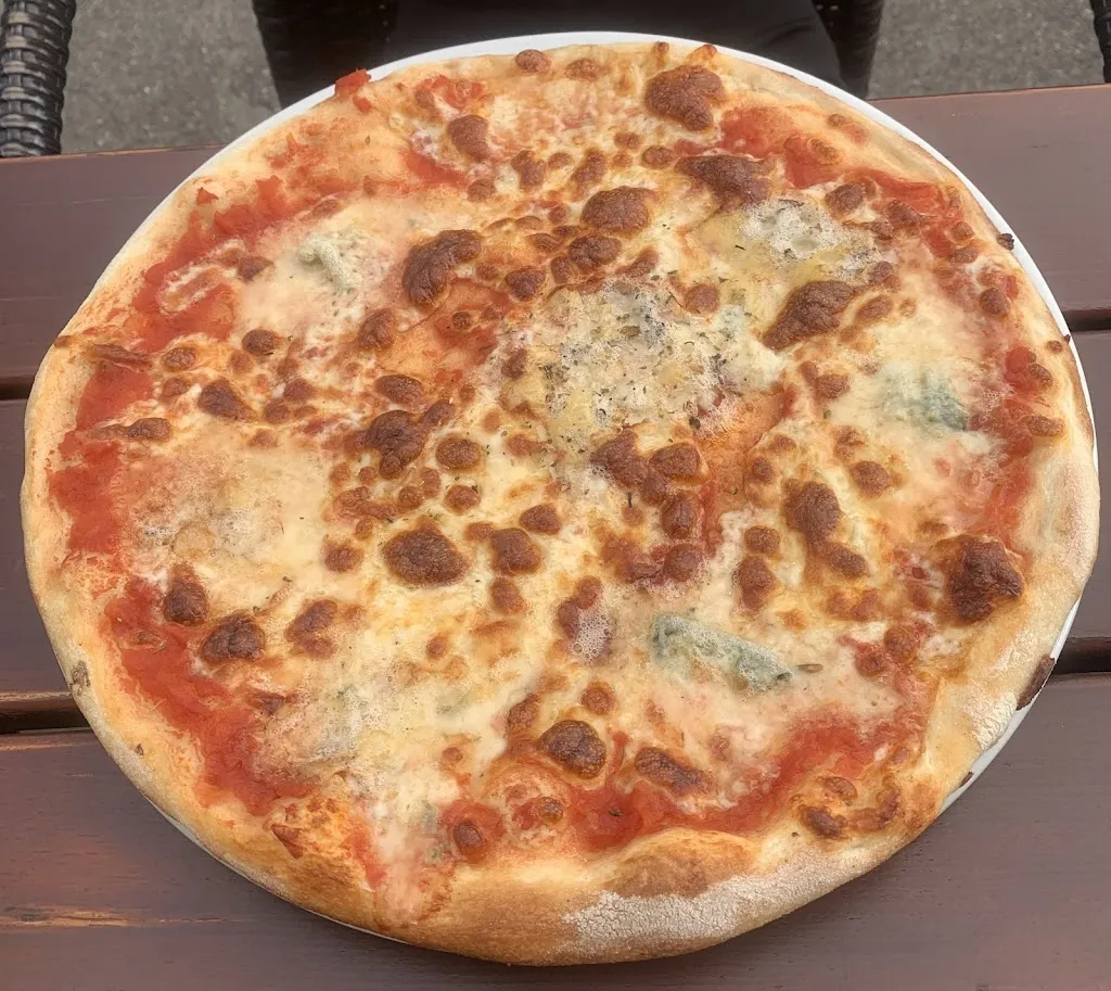 크리스_Pizzeria Engel, Inh. Francesco Mazzarella_Bodnegg_recensione
