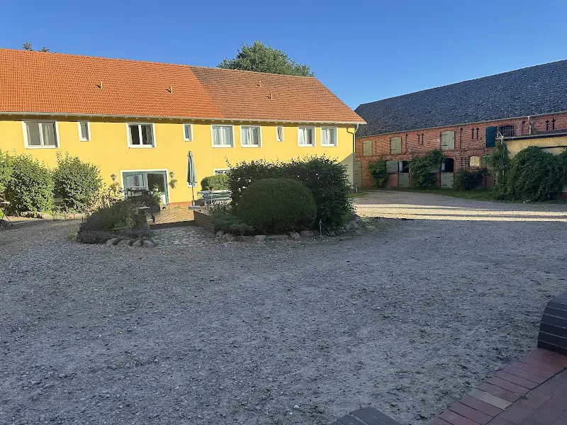 Samantha Richter_Land.Gut Berlinchen_Wittstock/Dosse_review