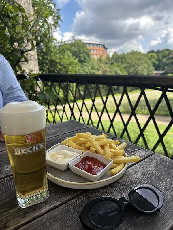 Nihan Sena DIREN_Beck's Mühle (Mühle am Wall)_Bremen_review