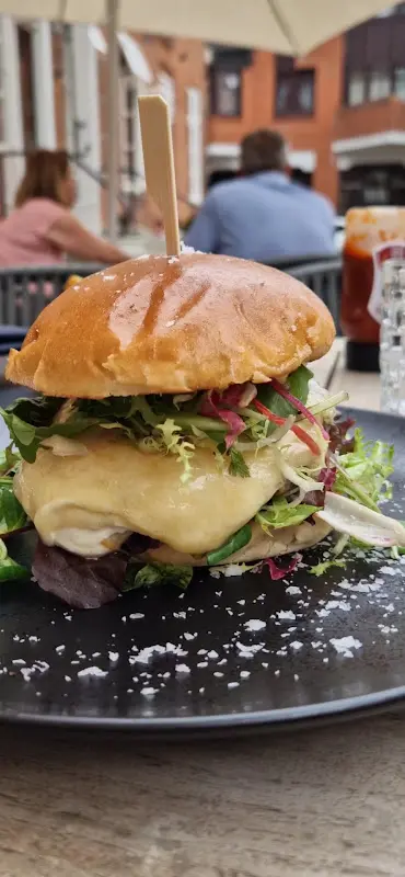 Loui & Jules im Loretta - Vegesack_Bremen_slider_image_2