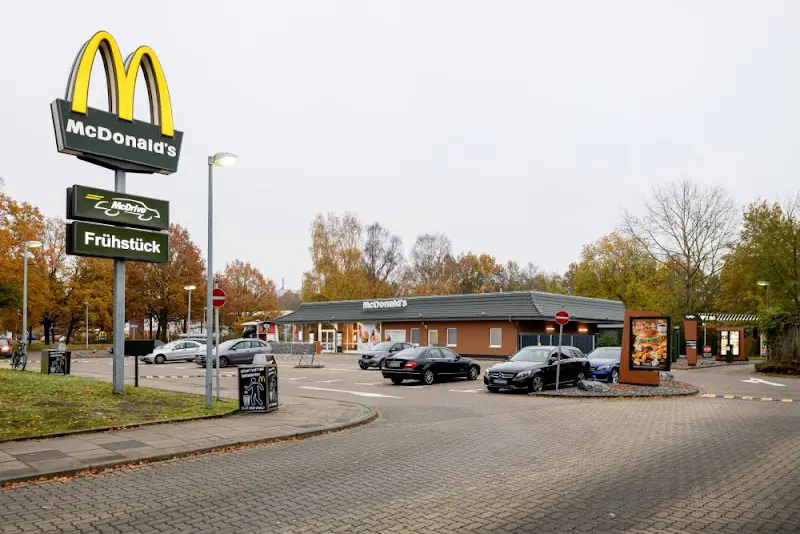 McDonald's Restaurant_Bremen_slider_image_3