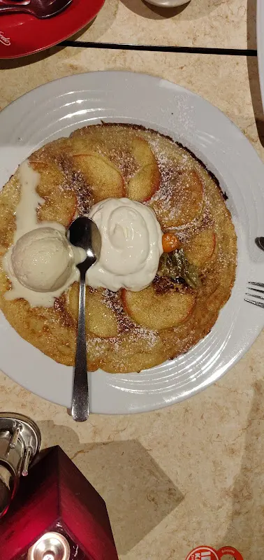 Cetin Comlekci_Caspar David & Co._Bremerhaven_review