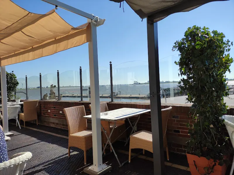 Strandhalle restaurant in Bremerhaven