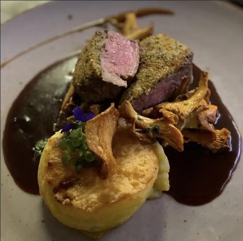 Dorfkrug Volksdorf | Restaurant & Sushi_Hamburg_slider_image_3