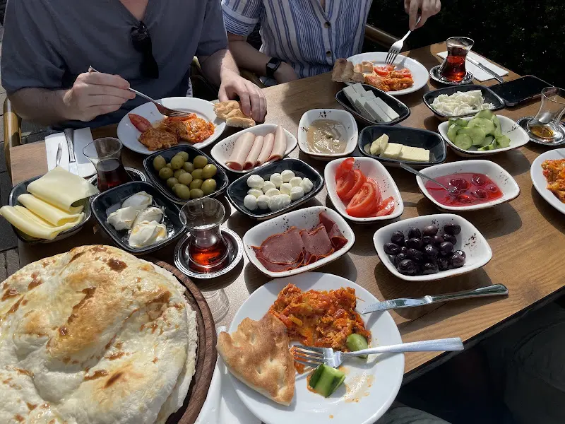 Aylin Çapraz_Sait Köz_Hamburg_review