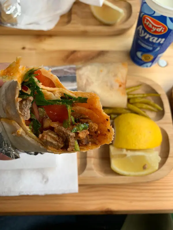 Elif K.Dinc_Tarsusi - anatolian street food_Hamburg_review