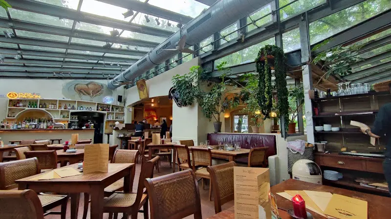 Restaurant Altamira_Hamburg_slider_image_1