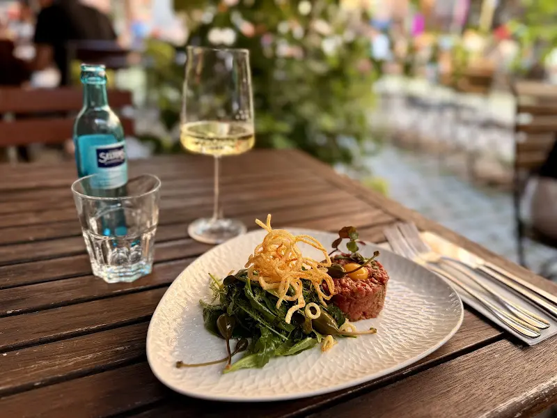 RESTAURANT EISENSTEIN | italienische Küche_Hamburg_slider_image_3