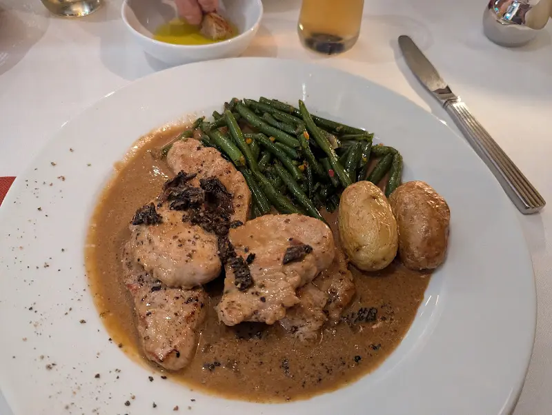 Genno's_Hamburg_slider_image_2