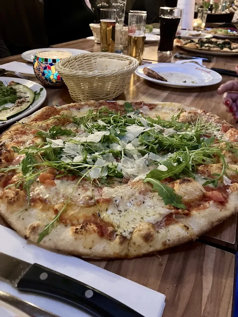 Melinda Erdélyi_Tuscolo Munster view_Bonn_avis