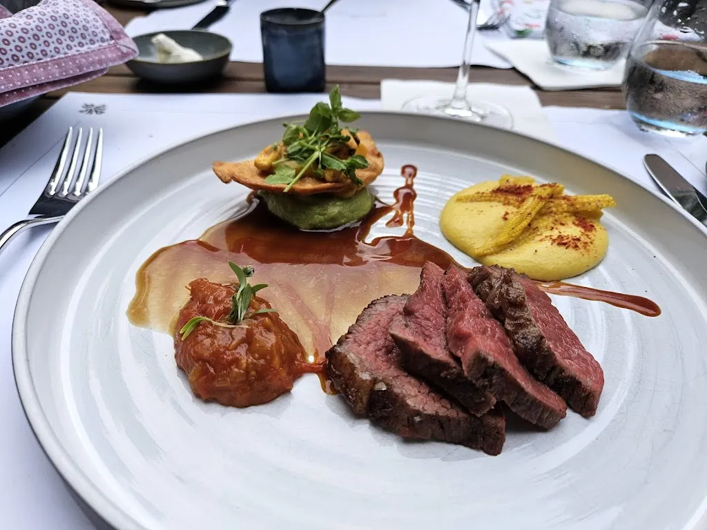 Redüttchen Weinbar & Restaurant_Bonn_slider_image_3