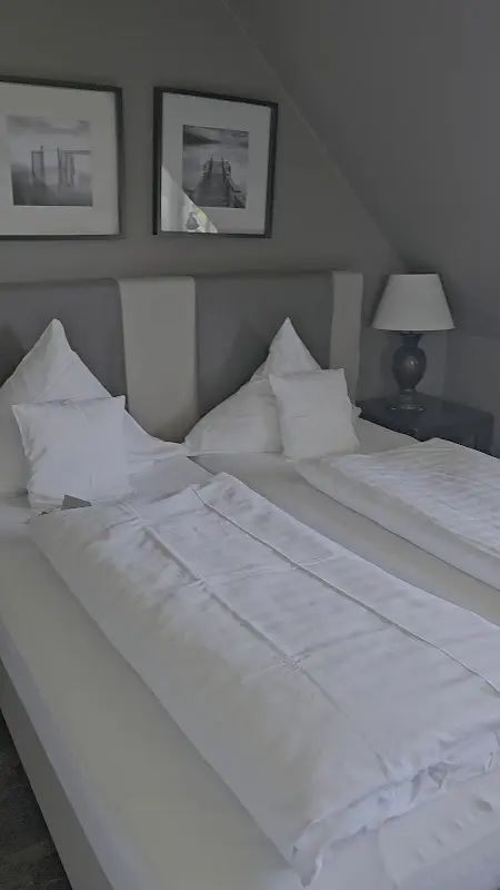 Hotel & Landhaus Kastanie_Hamburg_slider_image_2