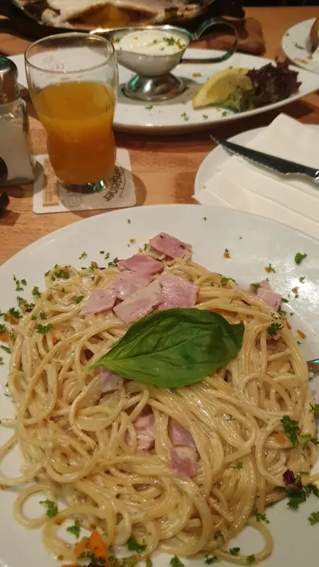 Restaurant Amadeus_Hamburg_slider_image_2