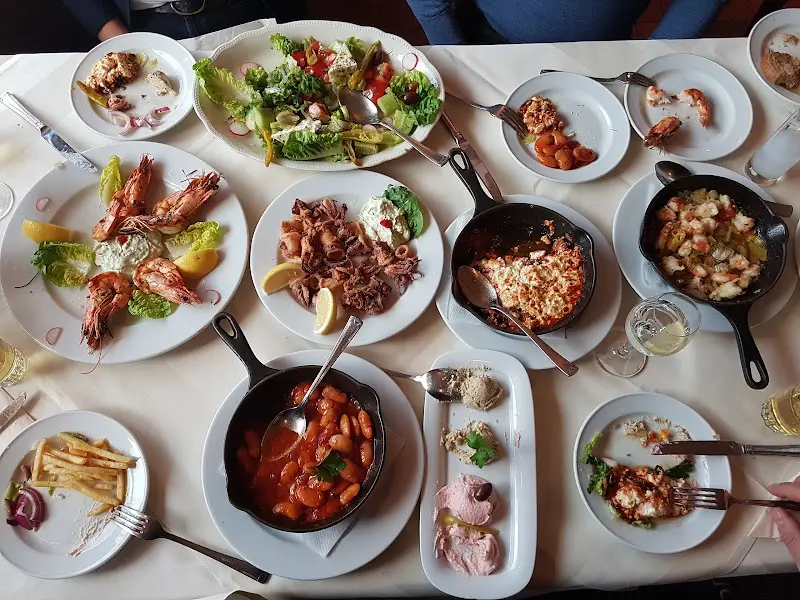 Taverna Kamiros_Hamburg_slider_image_3