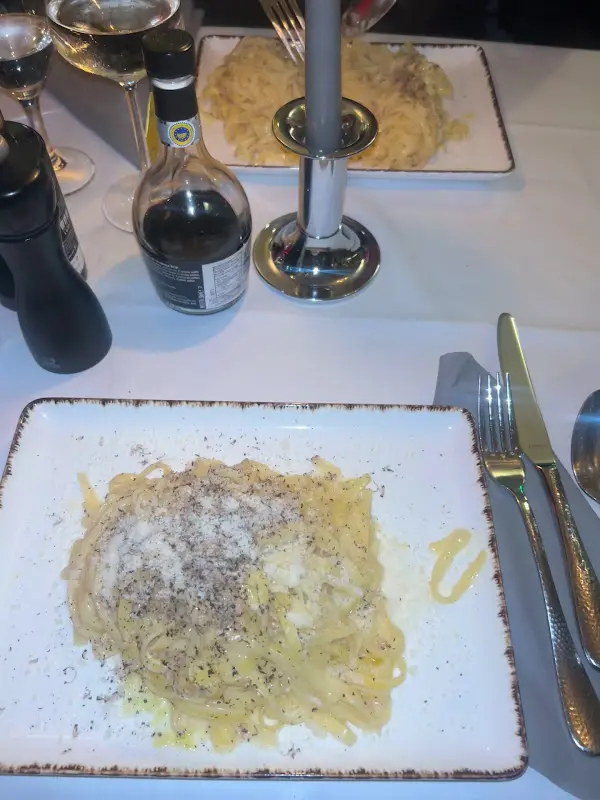 Aroma Restaurant_Hamburg_slider_image_2