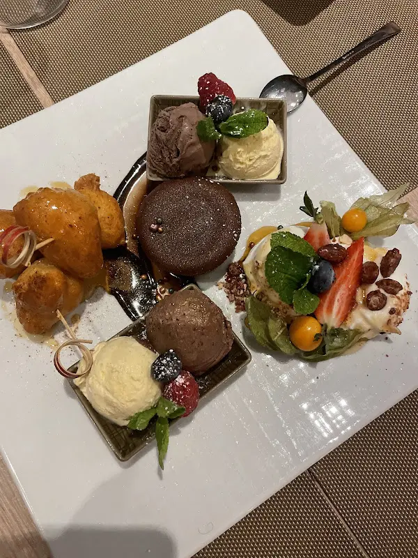 R N_Taverne Corfu_Hamburg_review