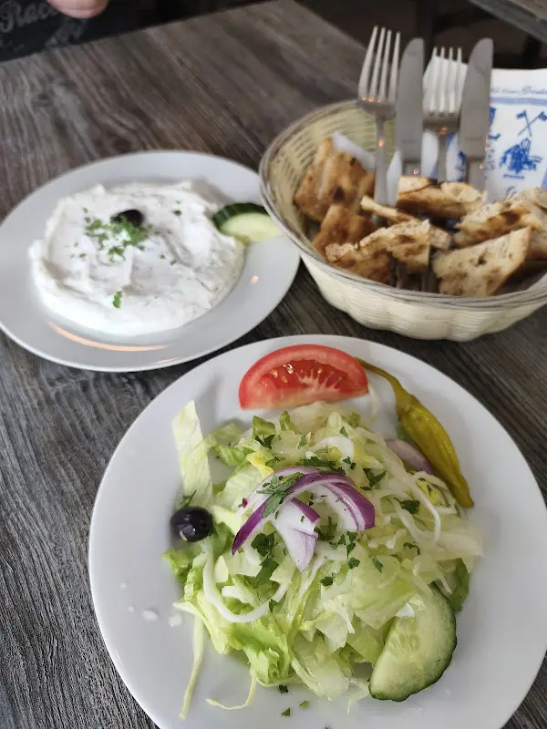 Kalivrisi_Hamburg_slider_image_3