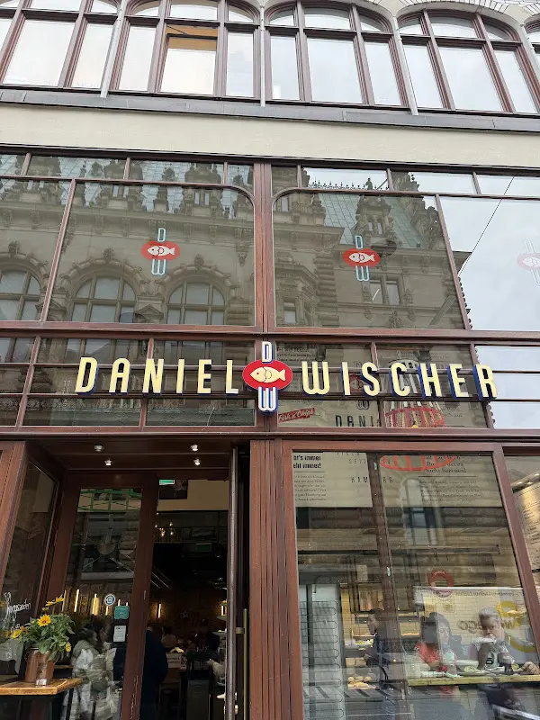 Maged Shahin_Daniel Wischer_Hamburg_review