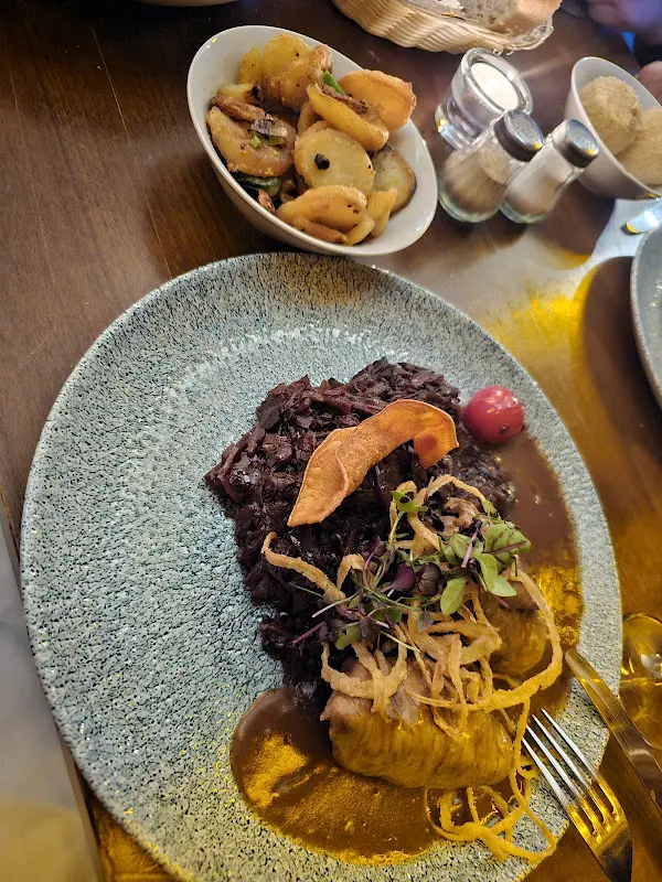 Restaurant Parlament Hamburg_Hamburg_slider_image_3