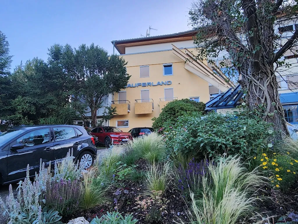 Michelle Peacock_Badhotel Restaurant Stauferland_Boll_recensione