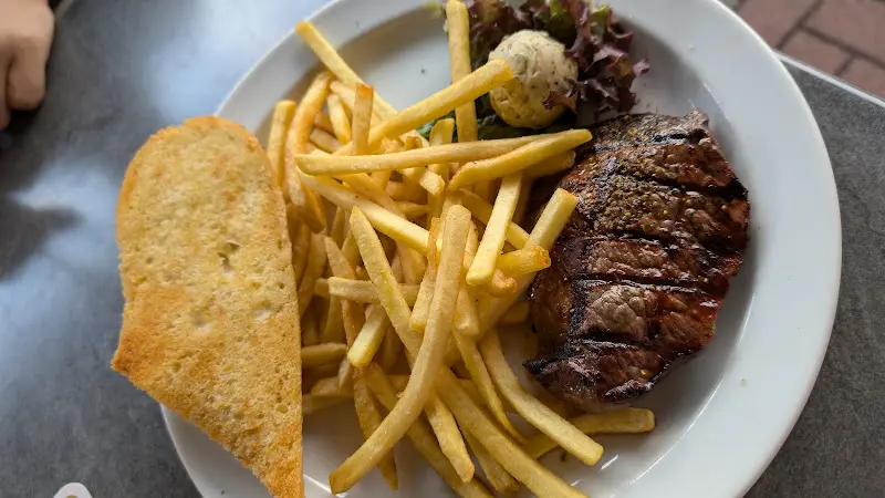 Steak Haus Redox House_Hamburg_slider_image_3