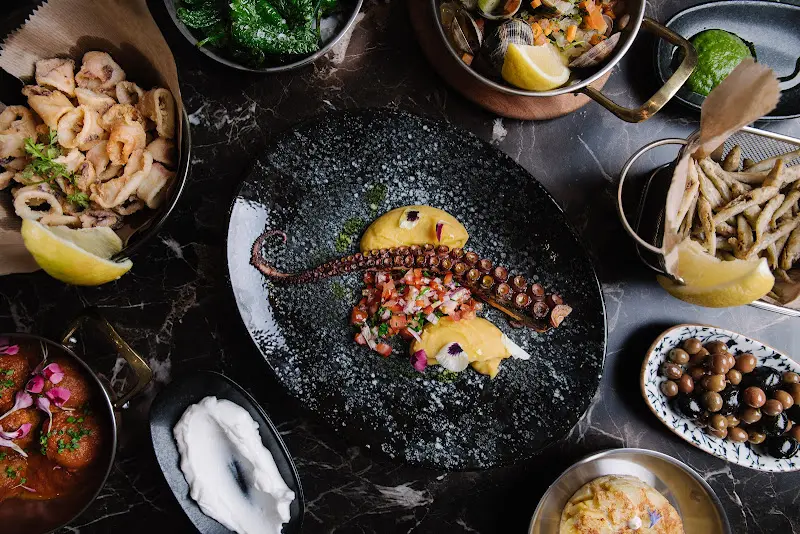 La Paz Tapas Restaurant & Weinbar_Hamburg_slider_image_3