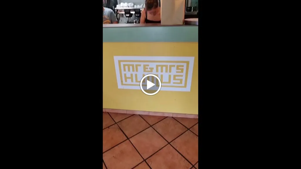 Mr and Mrs Humus_Bonn_slider_image_2