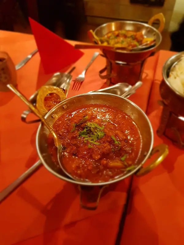 Mat_Taj Mahal_Hamburg_review