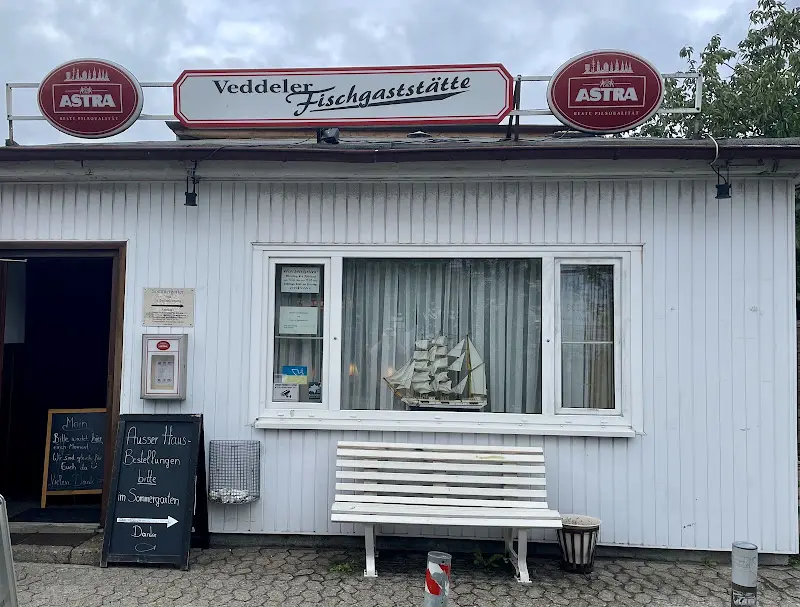 Mat Nichol_Veddeler Fischgaststätte_Hamburg_review