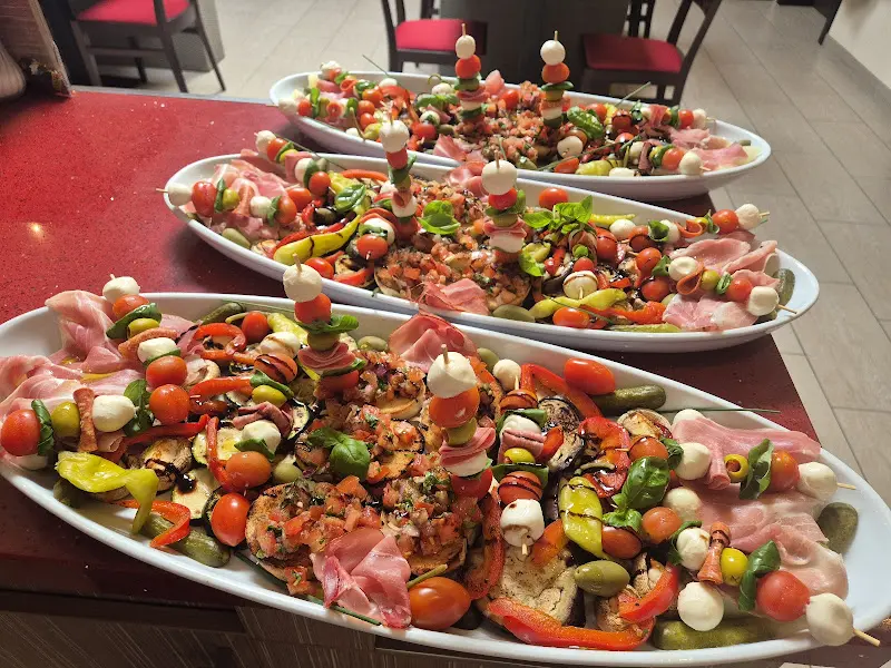 Pizzeria Ristorante la famiglia_Solms_slider_image_2