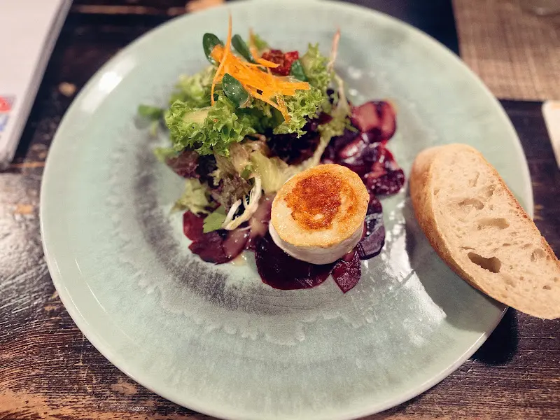 Paulina S_Justus im Hessischen Hof_Gießen_Bewertung