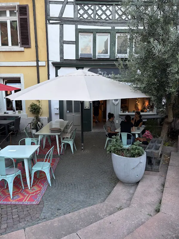 Claudine Kouwenhoven_Der Nudelmacher_Weinstraße_review