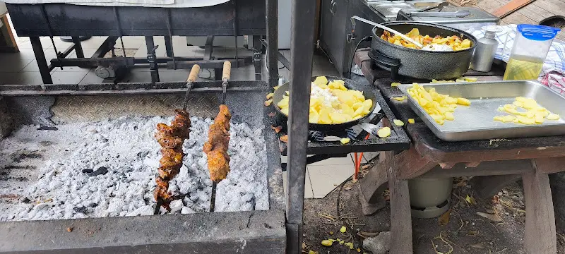 Zeter Berghaus_Weinstraße_slider_image_3